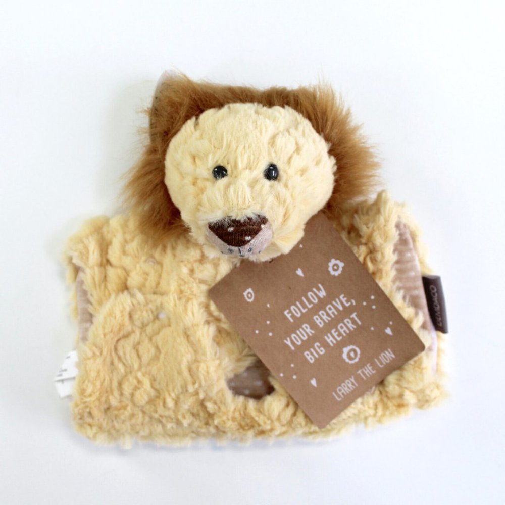 Demdaco Hug It Better Buddy Larry The Lion Ice Pack Sleeve Stuffed Animal Wrap